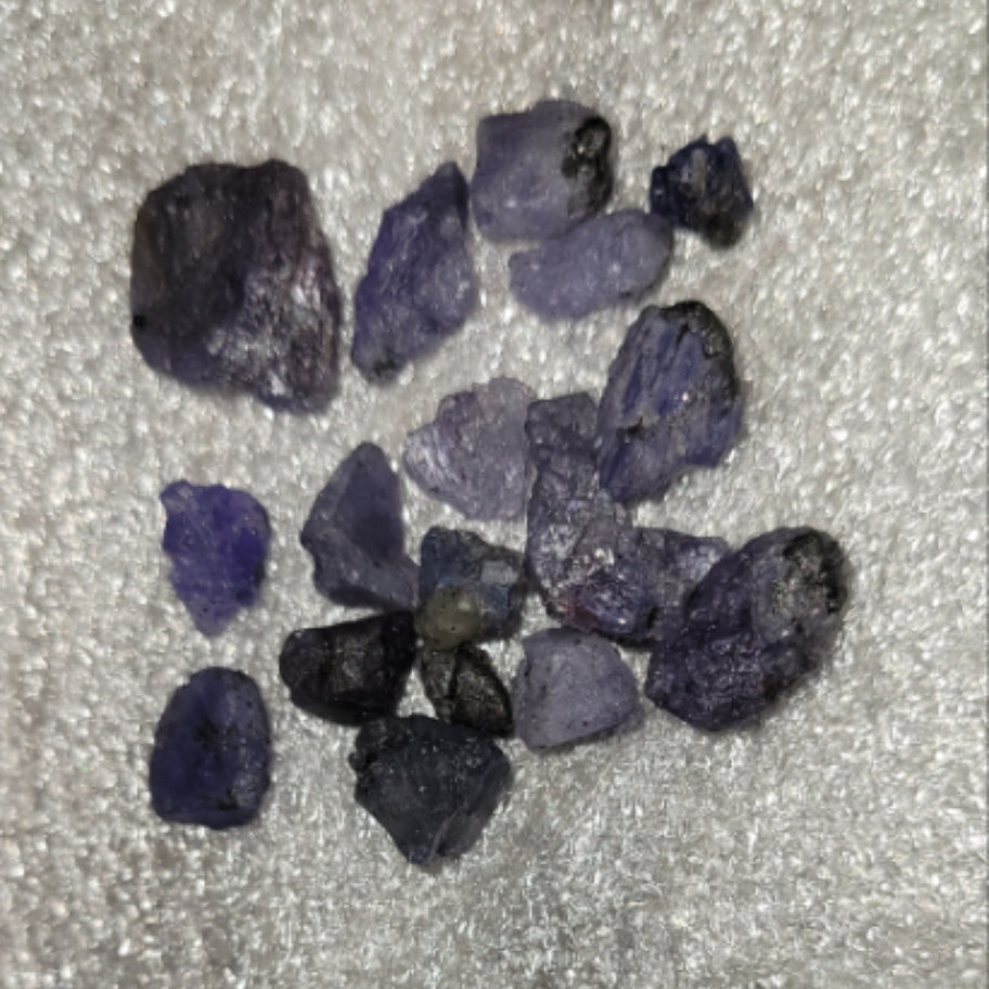 Raw Tanzanite Lot