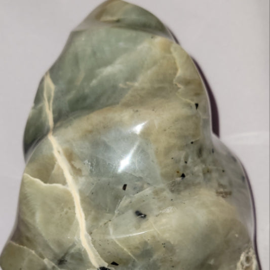 Garnierite Flame